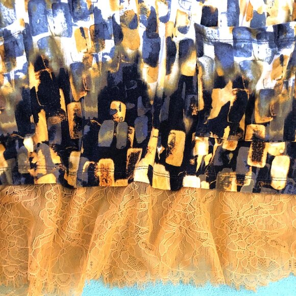 LOGO by Lori Goldstein Knit Top Lace Trim Tunic - Picture 3 of 6